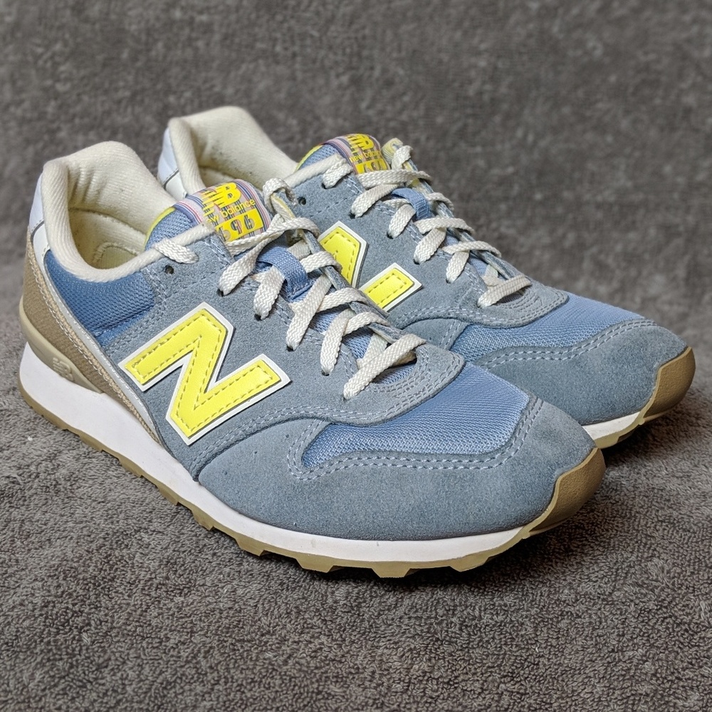 New Balance 696